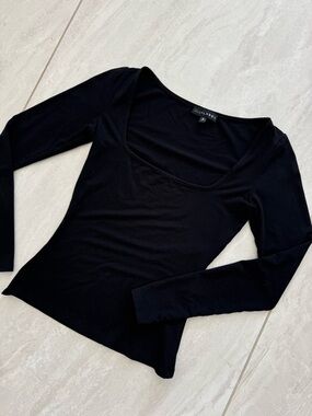 JLUXLABEL Black Long-Sleeve Scoop Neck Tee